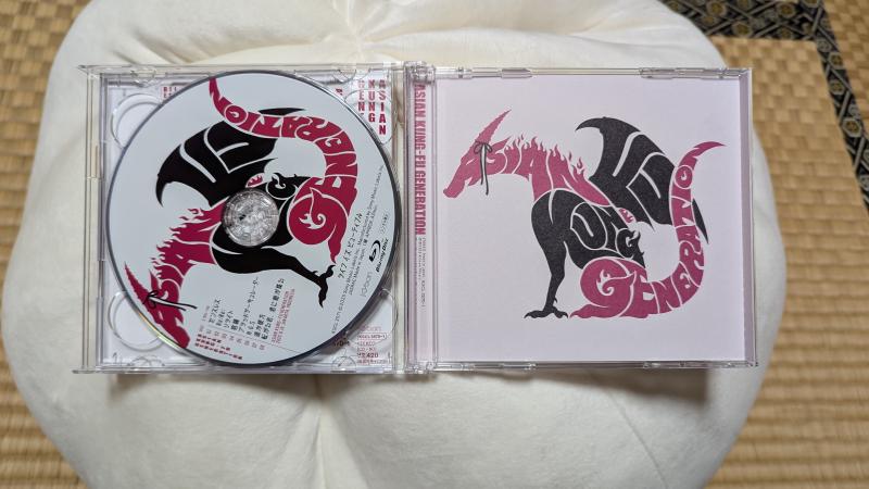 ライフイズビューティフルのCD2
